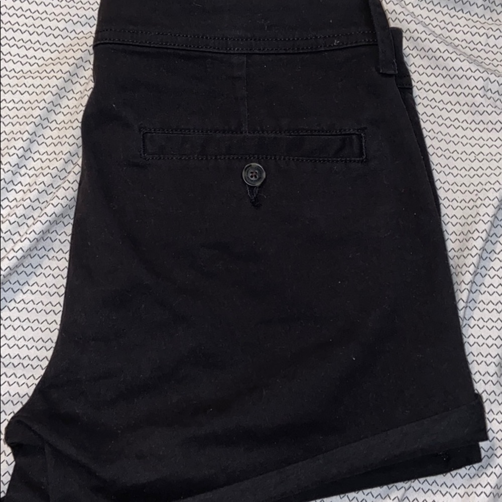 Shorts - Picture 2 of 3